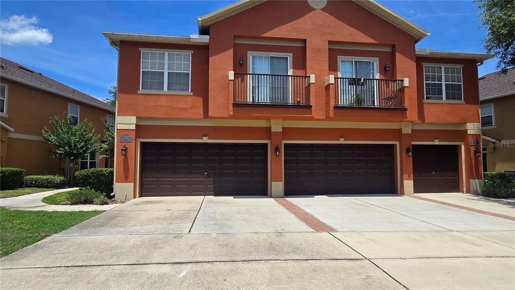 2921 PINE OAK TRAIL