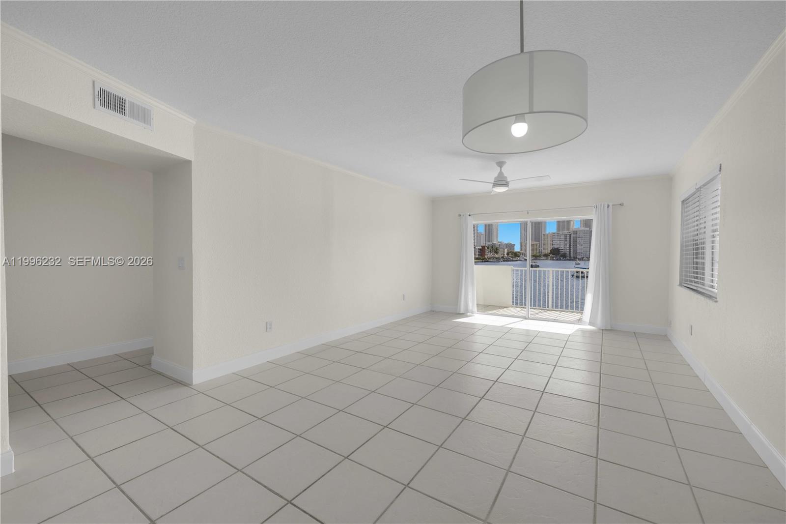 462 Golden Isles Dr # 210, Hallandale Beach FL 33009