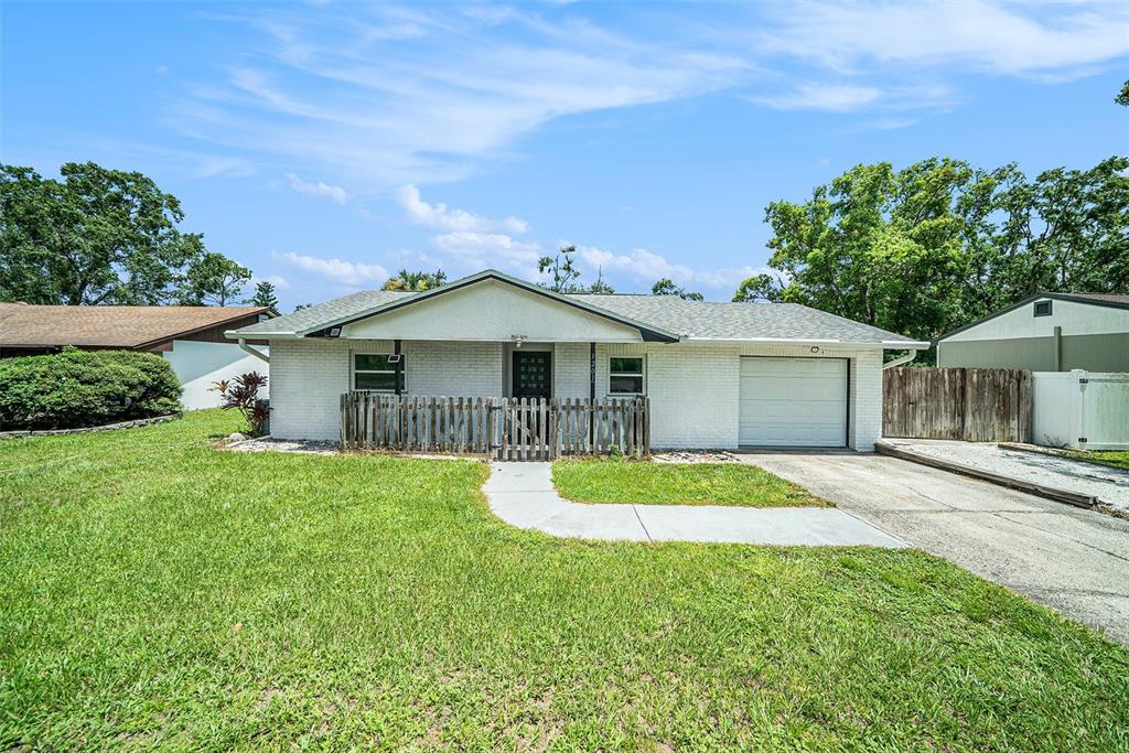 3201 W LUTZ LAKE FERN ROAD