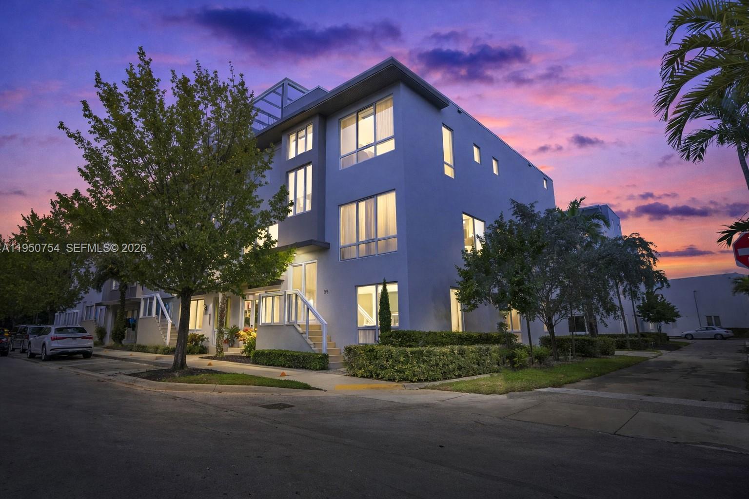 6611 NW 105th Ave, Doral FL 33178