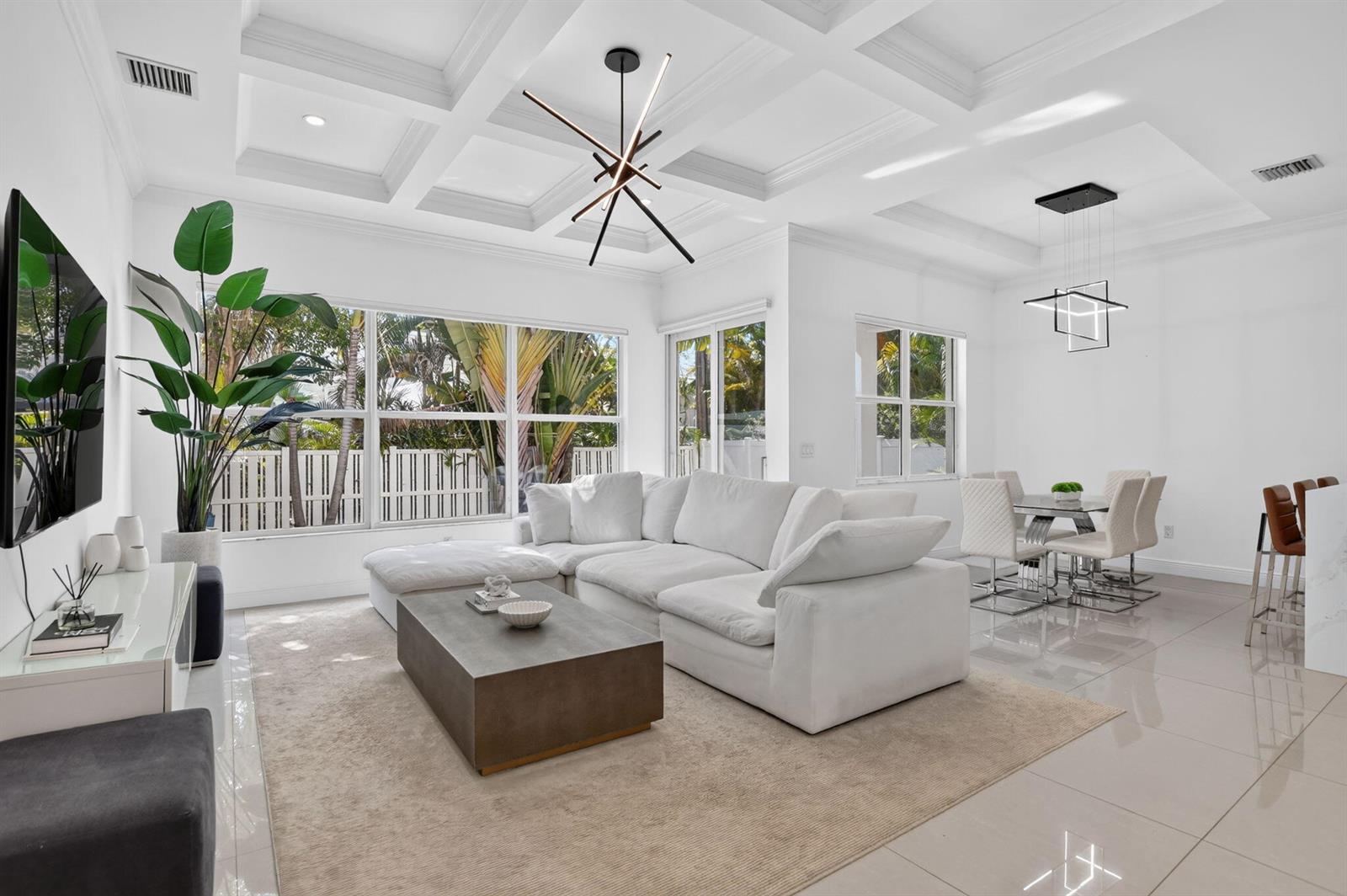 500 NE Wavecrest Way, Boca Raton FL 33432