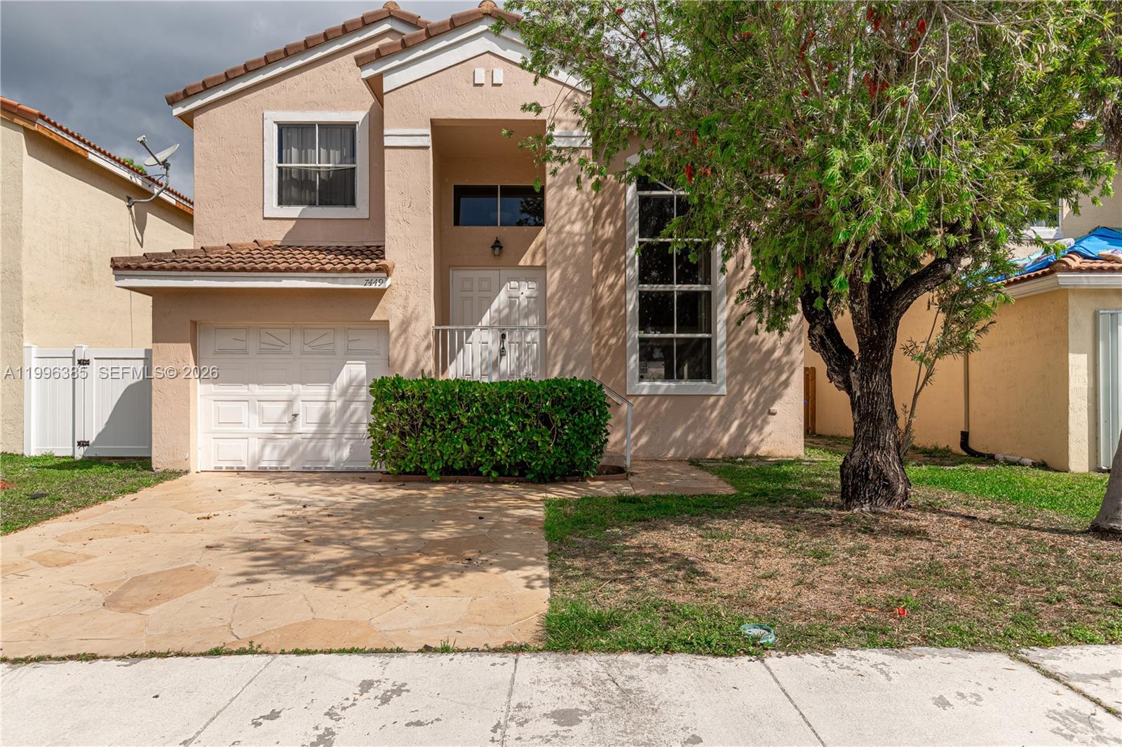 7449 Santa Monica Dr, Margate FL 33063