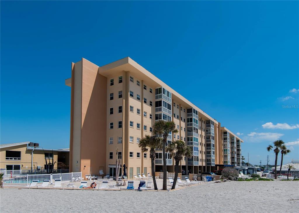 1255 TARPON CENTER DRIVE UNIT 604