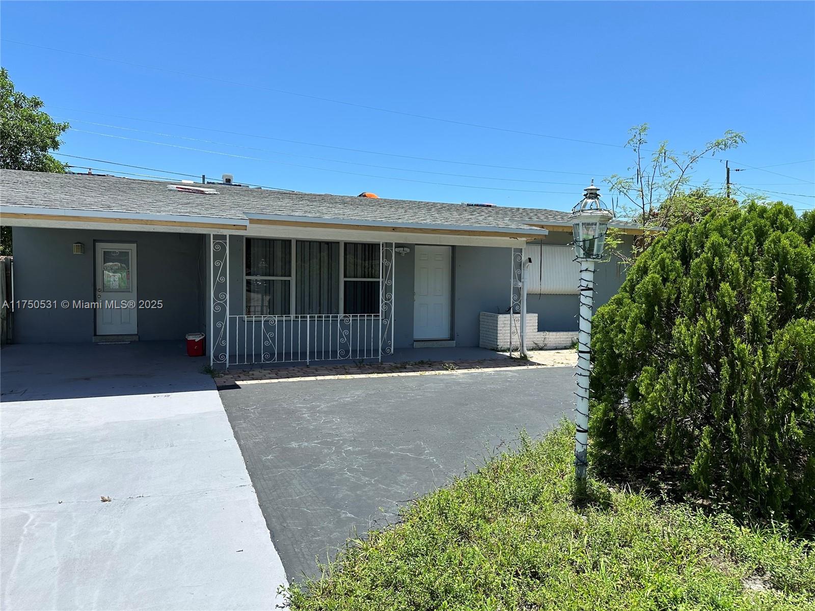 3050 NE 8th Ave, Pompano Beach FL 33064