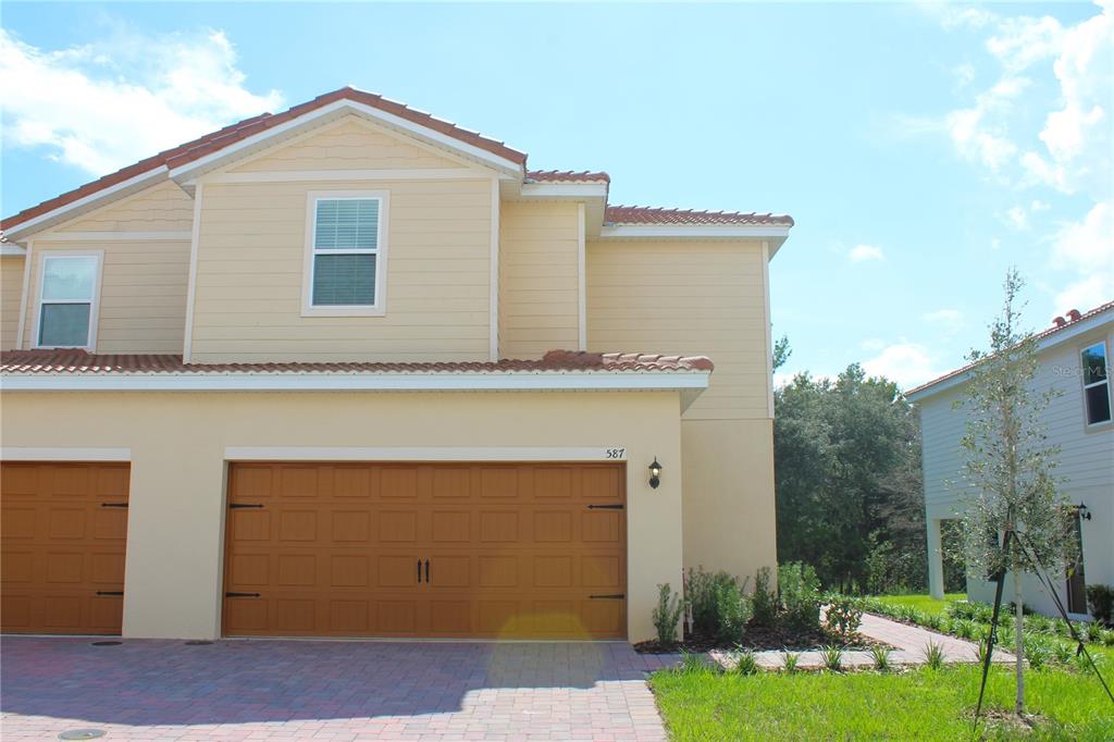 587 BAY LEAF DRIVE