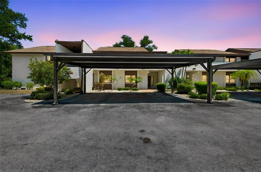 6067 FAIRWAY LANE UNIT 1413