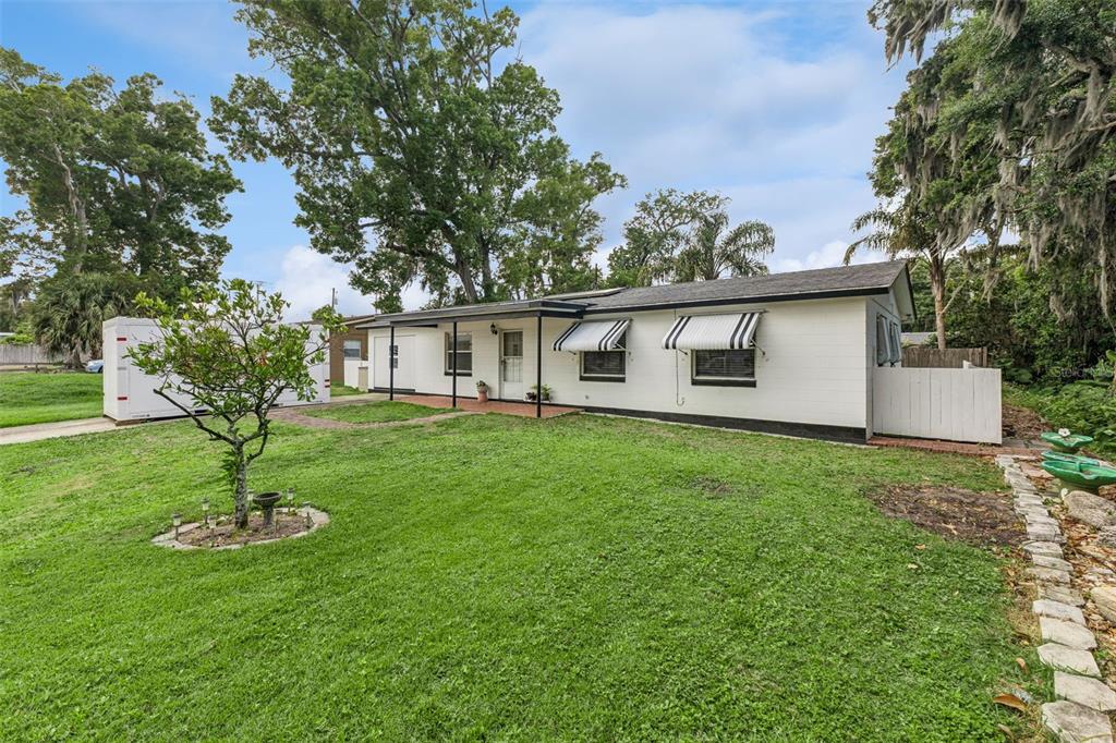 1152 PINEVIEW DRIVE