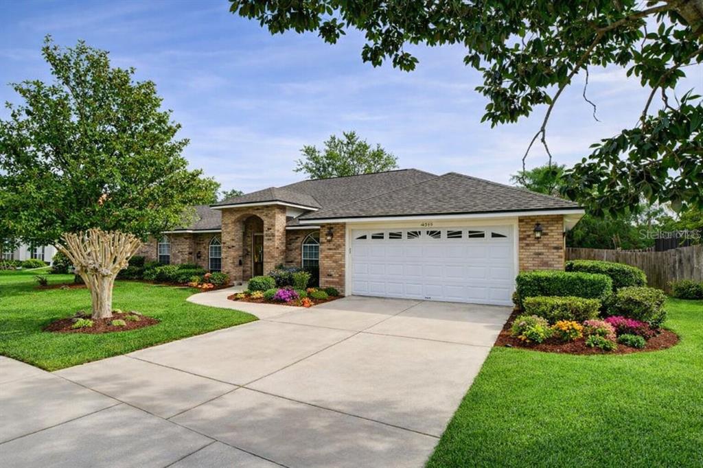 4245 LORI LOOP