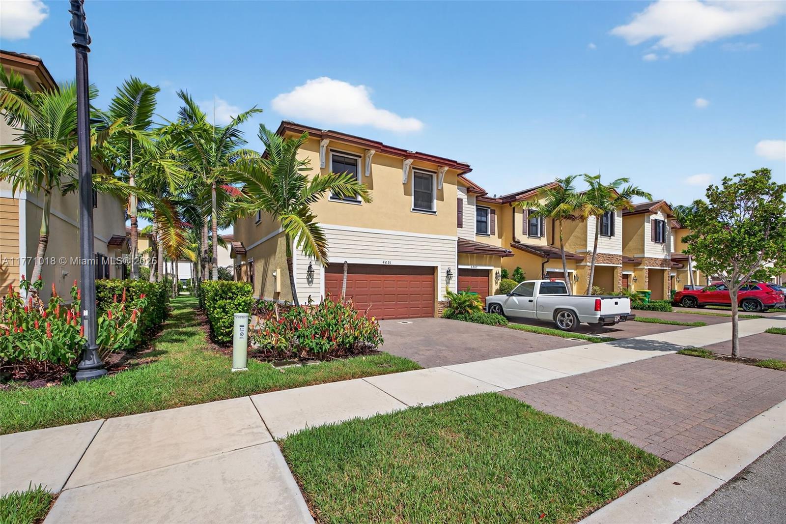 4691 Brumby Ter, Davie FL 33314