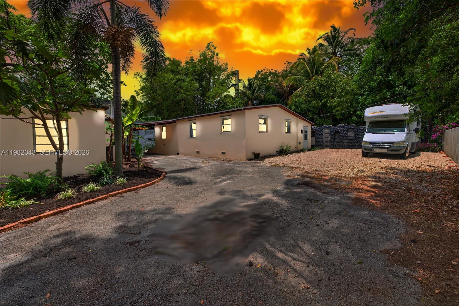 749 NW 43rd St, Oakland Park FL 33309