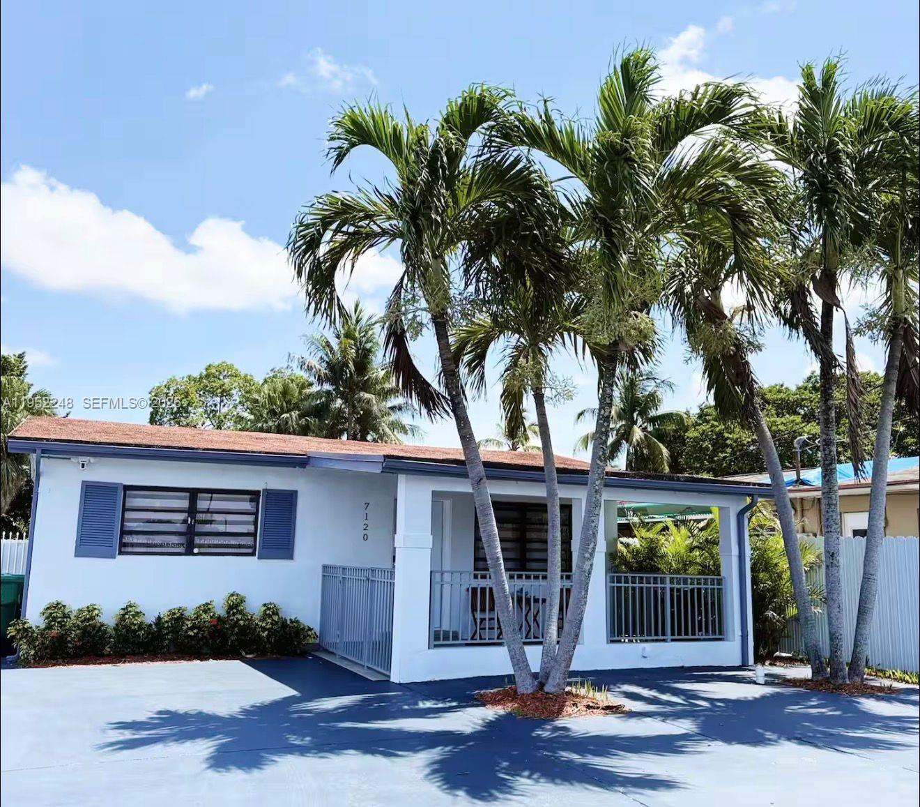 7120 SW 21st St, Miami FL 33155