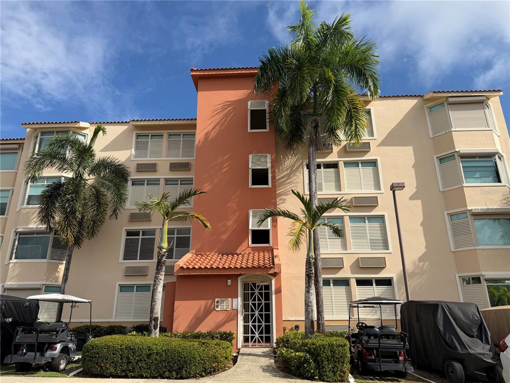 Apt B-205 COND. HARBOUR POINTS