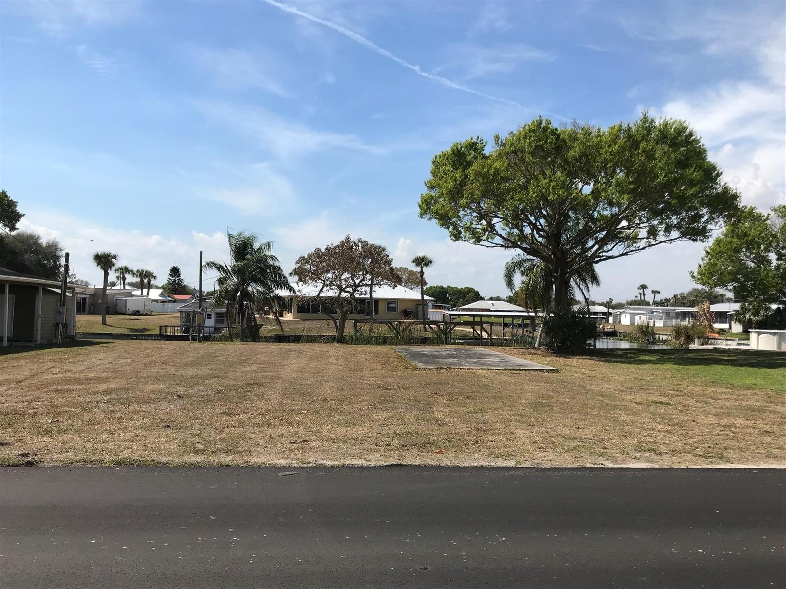 1460 Lake Drive, Okeechobee FL 34974
