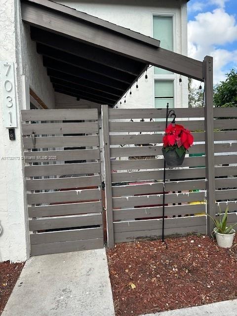 7031 SW 111th Pl, Miami FL 33173