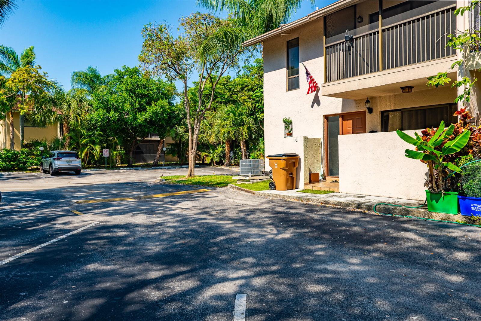 740 SE 1st Way # 101, Deerfield Beach FL 33441