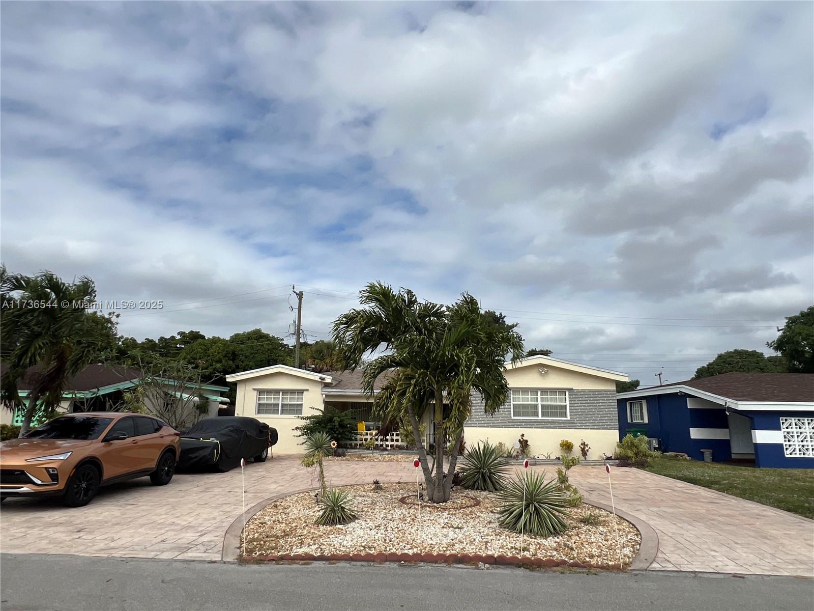 7741 Kismet St, Miramar FL 33023