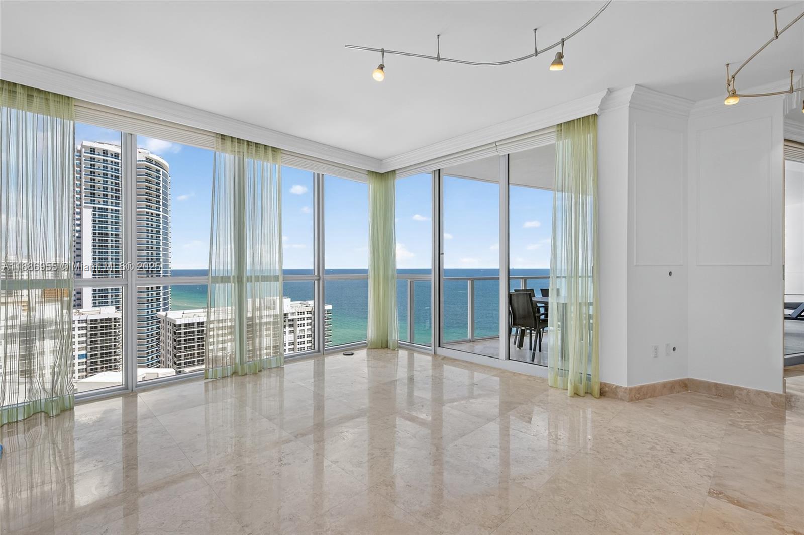 3101 S Ocean Dr # 2403, Hollywood FL 33019