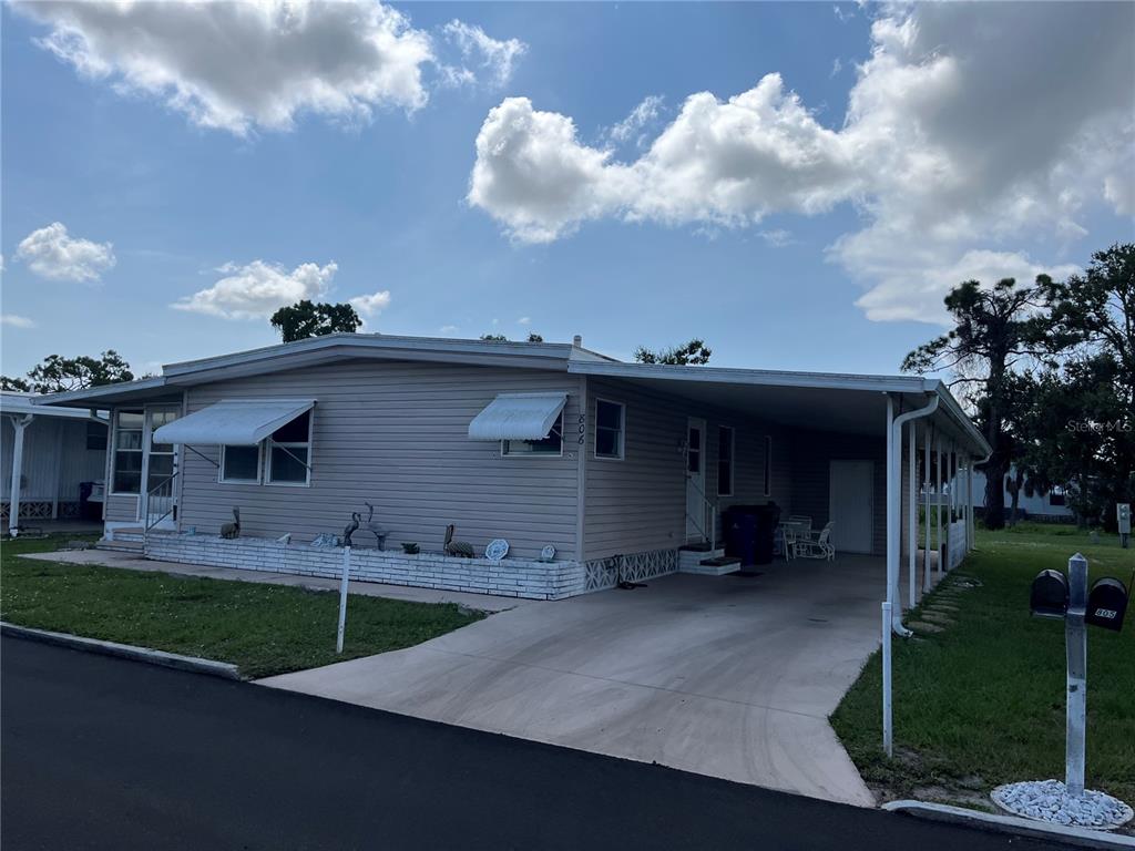 806 JOLANDA CIRCLE