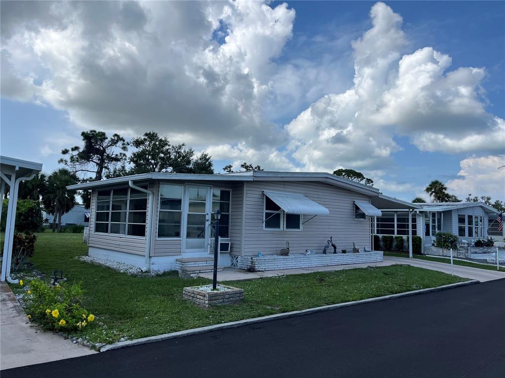 806 JOLANDA CIRCLE, VENICE, FL — photo 2 of 30
