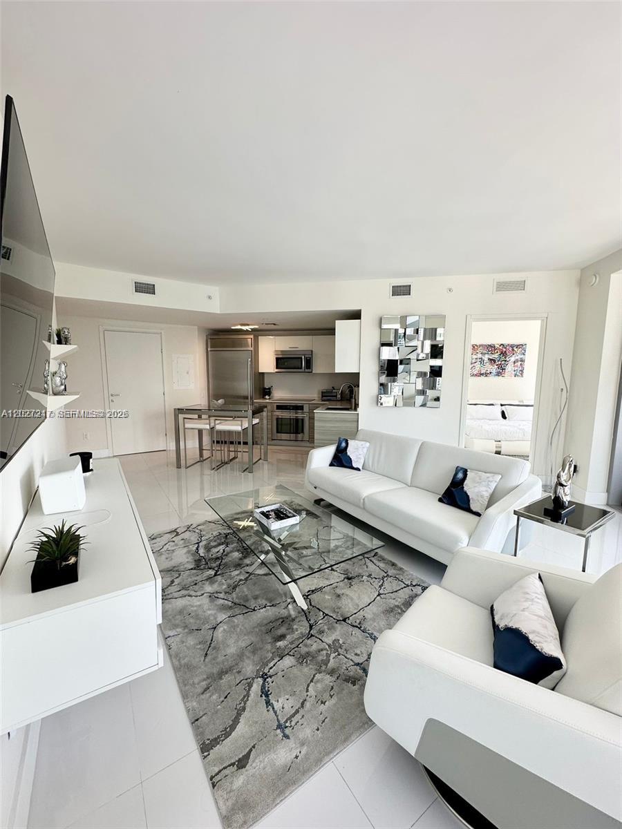 1300 Brickell Bay Dr # 3101, Miami FL 33131