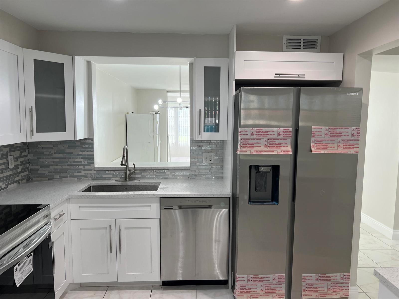 24 Abbey Lane # 204, Delray Beach FL 33446