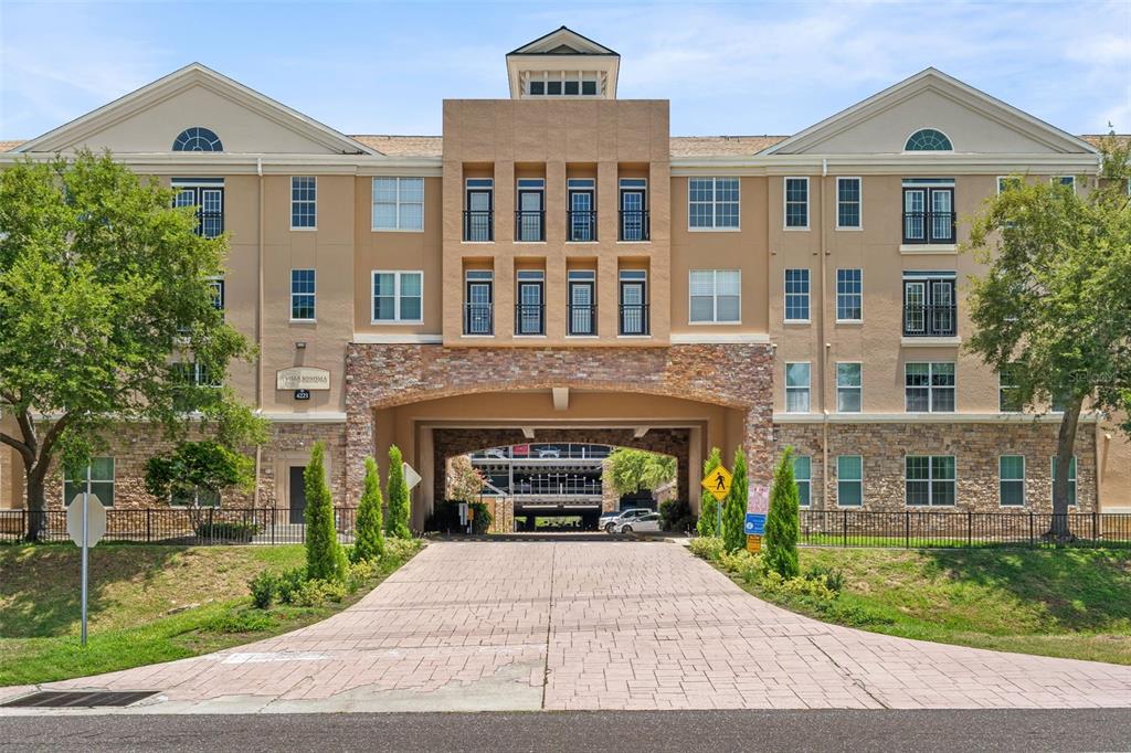 4221 W SPRUCE STREET UNIT 1303