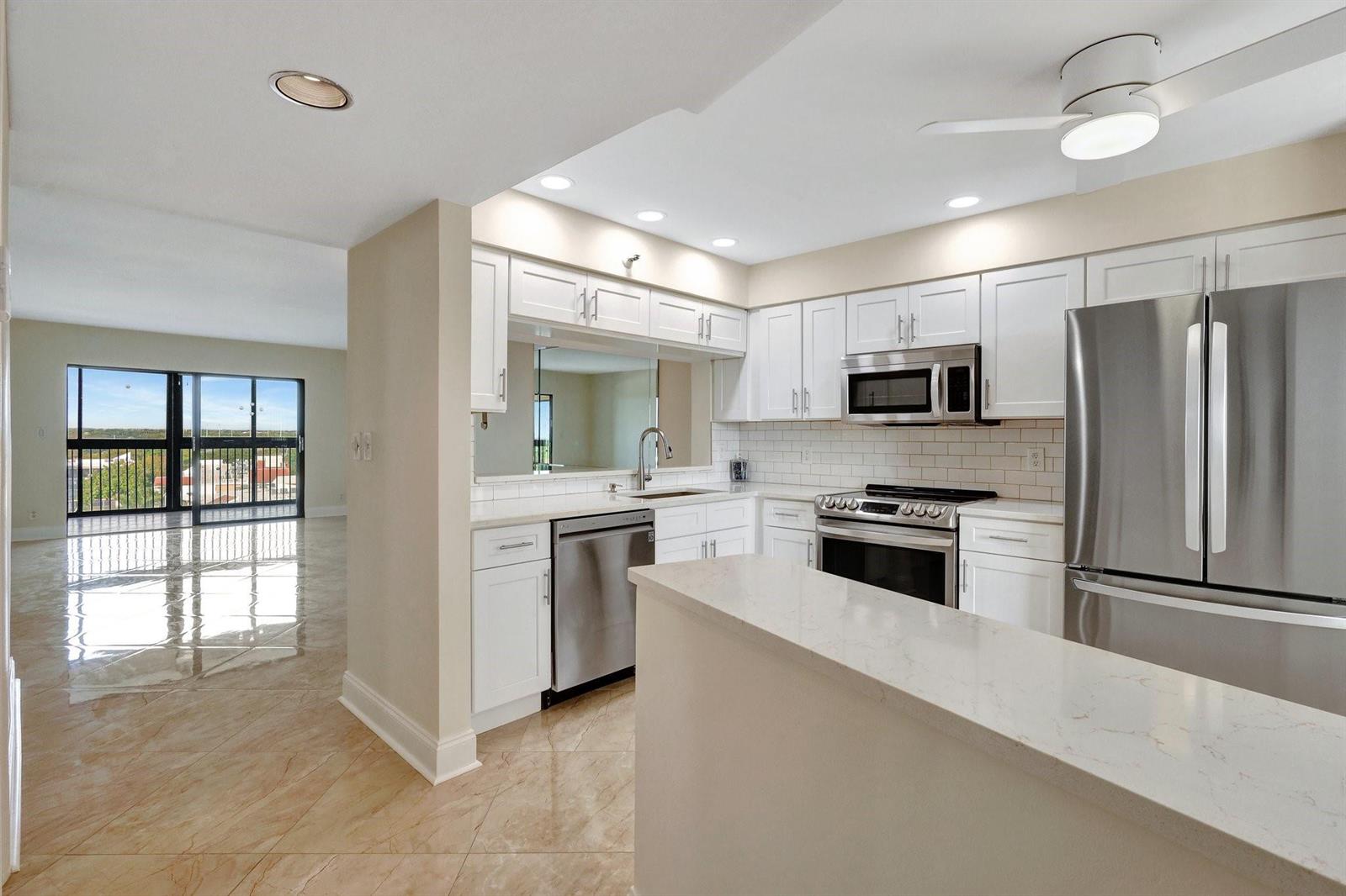 14460 Strathmore Lane # 807, Delray Beach FL 33446