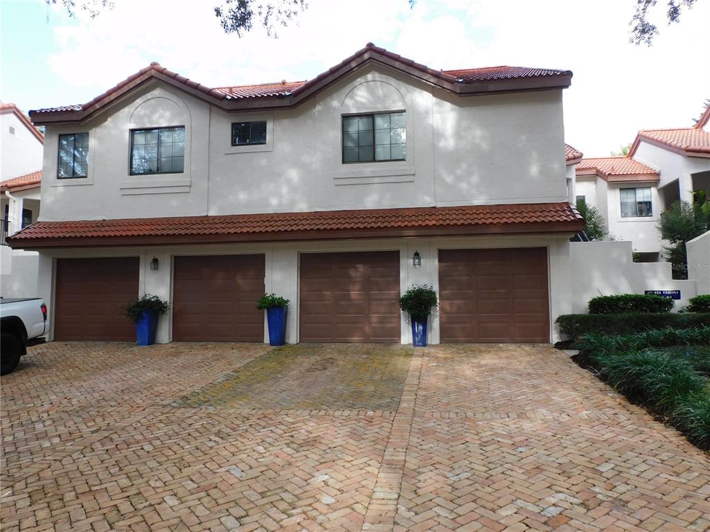 525 VIA VERONA LANE UNIT 104