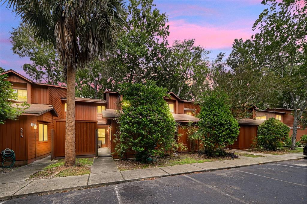 5614 SW 8TH PLACE