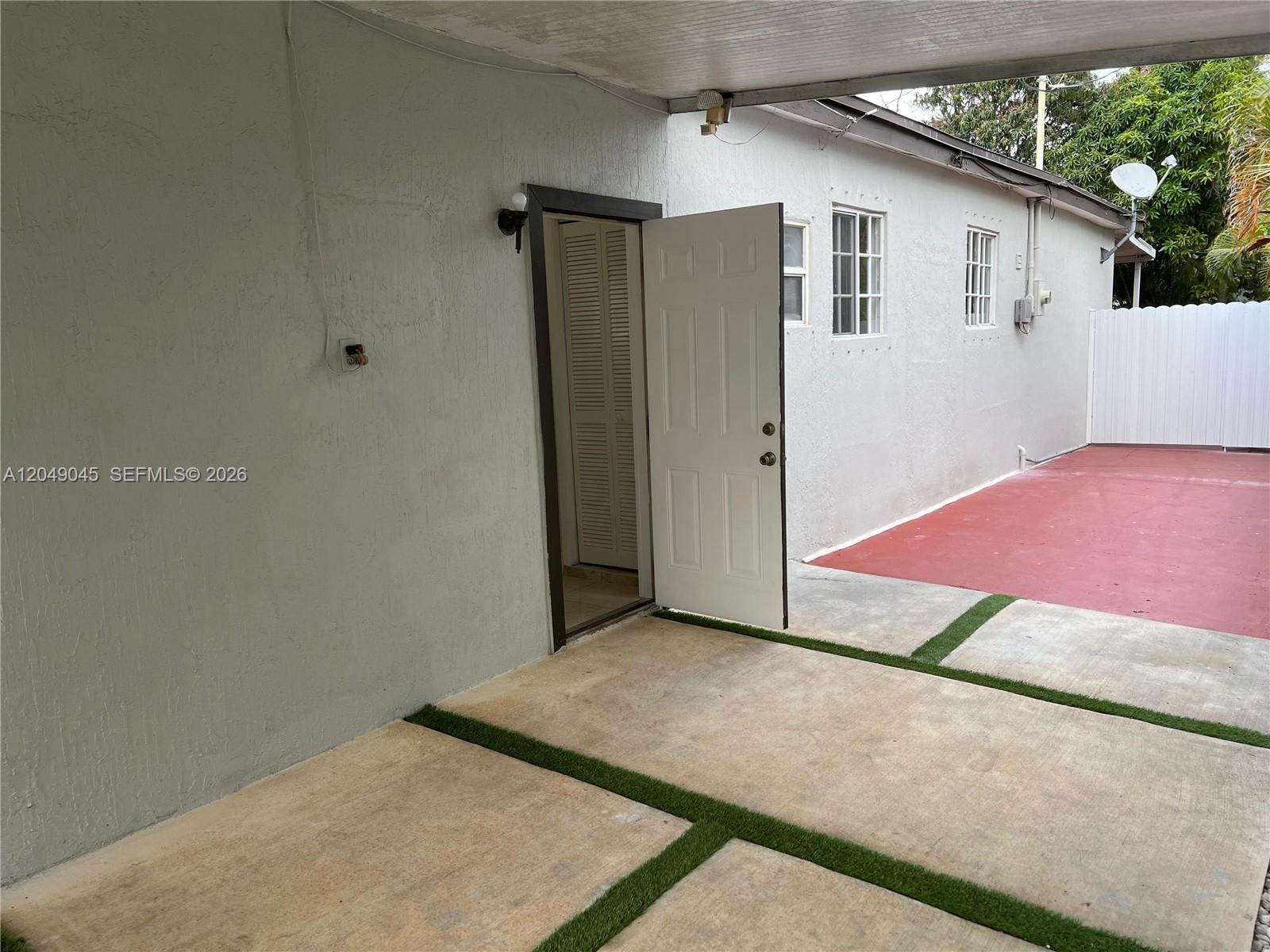 4365 W 1st Ave # 1, Hialeah FL 33012