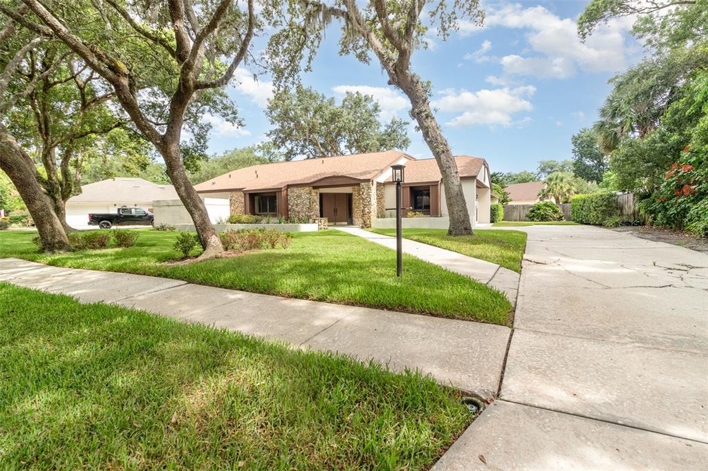 1424 MT LAUREL DRIVE