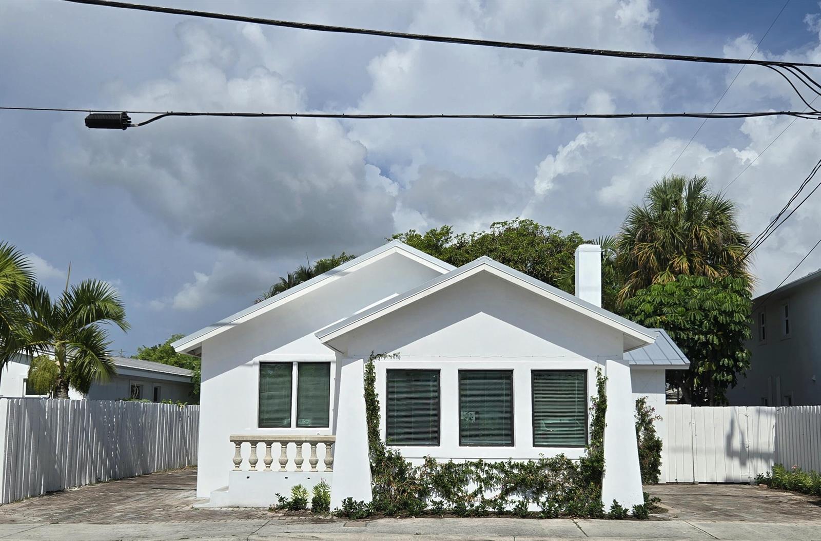 3809 S Olive Avenue, West Palm Beach FL 33405