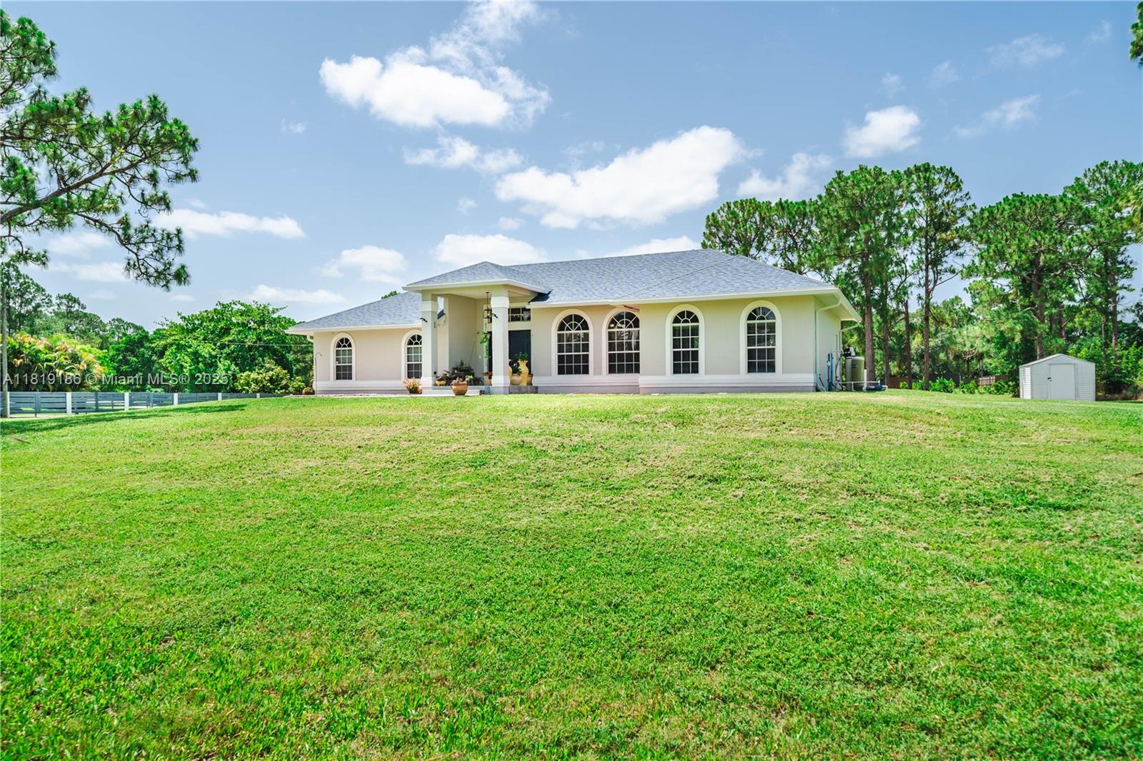 17888 N 68th St N, Loxahatchee FL 33470
