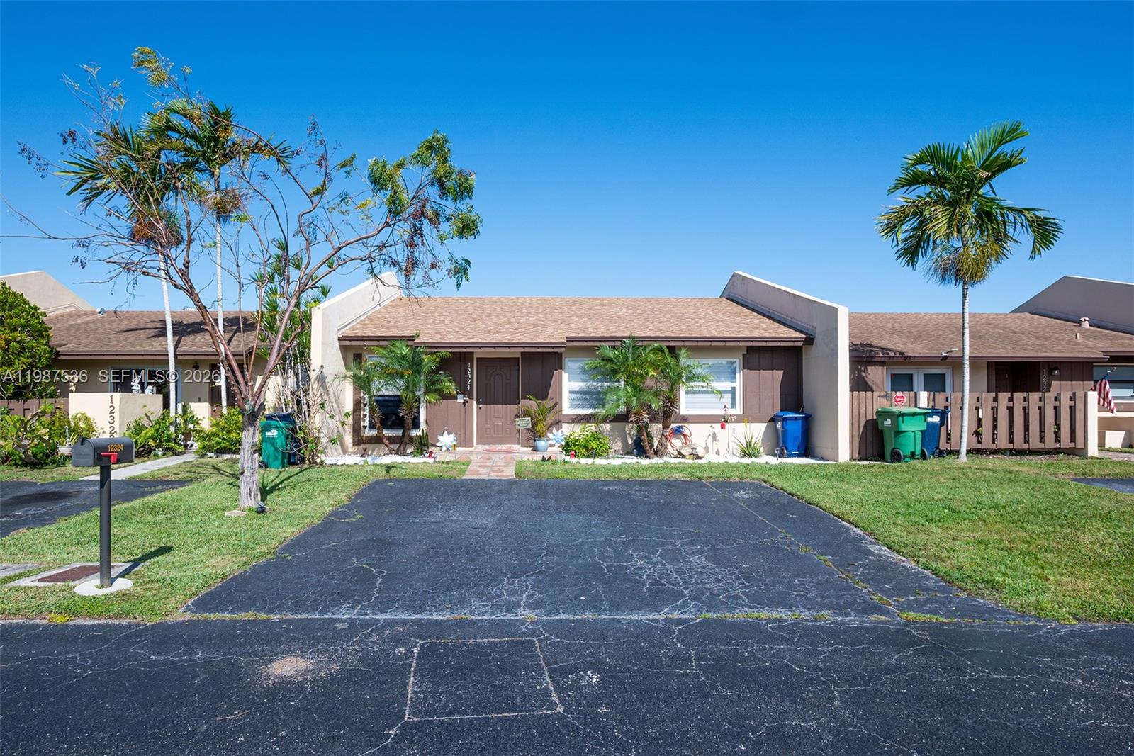 12324 SW 111th S Canal St Rd, Miami FL 33186