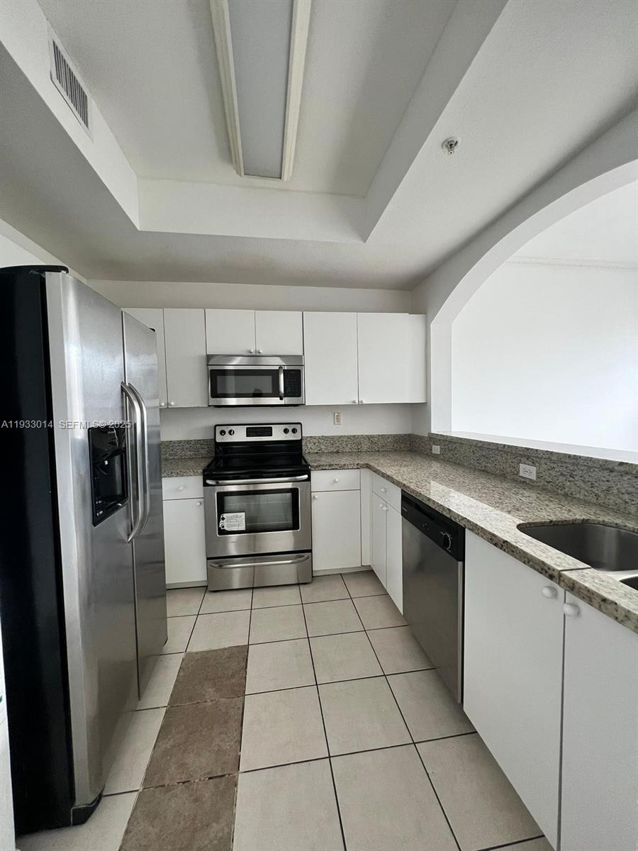 8964 W Flagler St # 209, Miami FL 33174