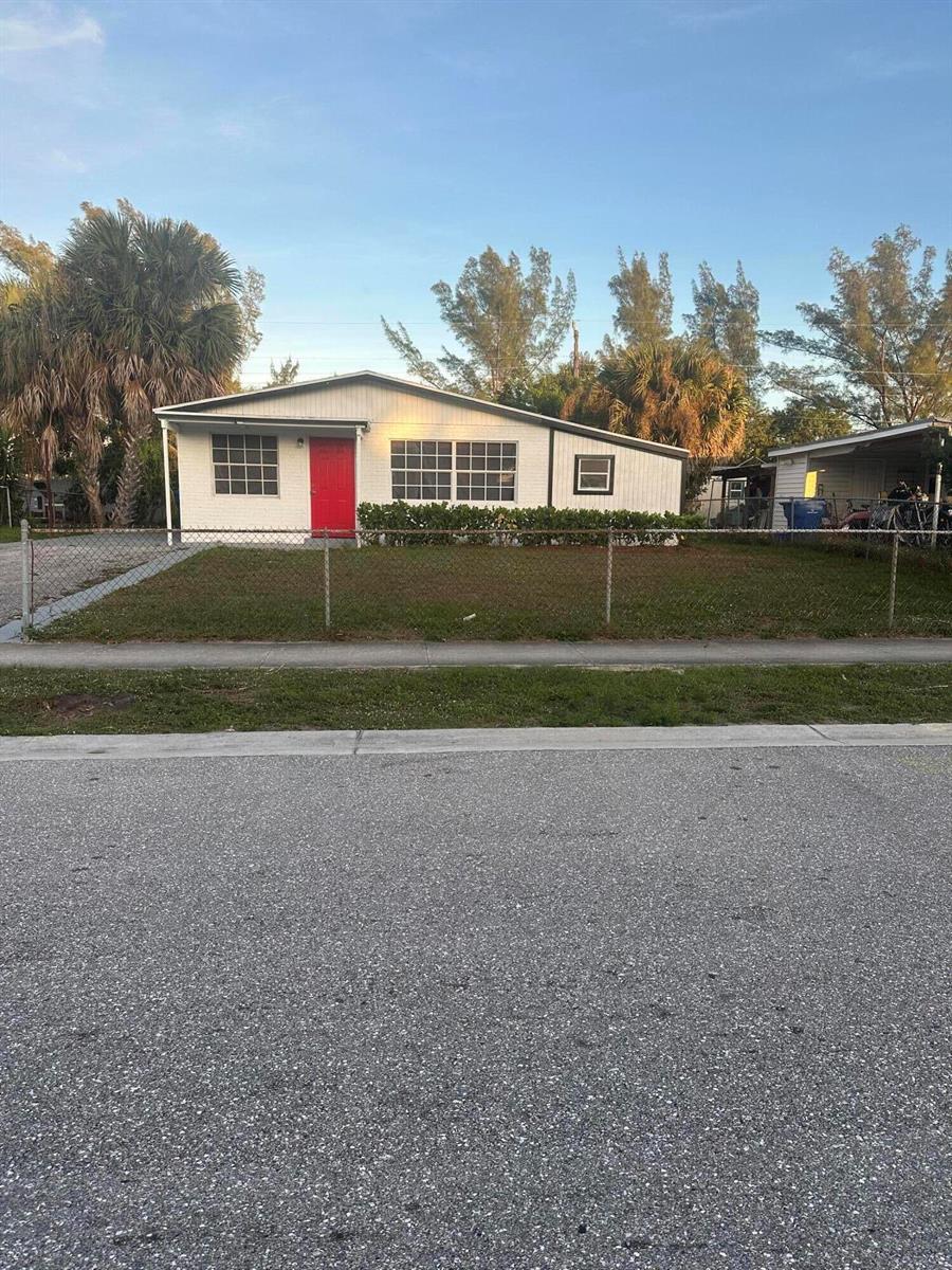 1210 Avenue R, Riviera Beach FL 33404
