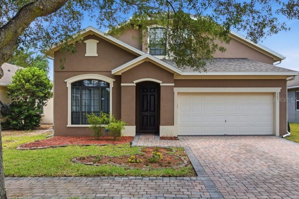 523 LAKE DAVENPORT CIRCLE