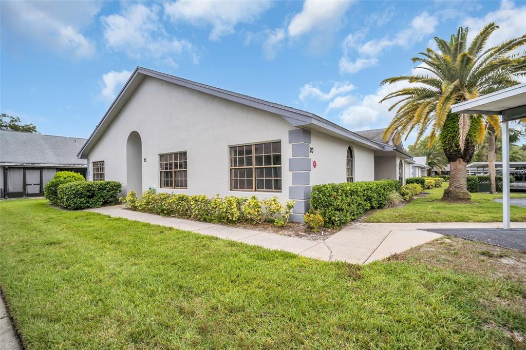 2749 COUNTRYSIDE BOULEVARD UNIT 20