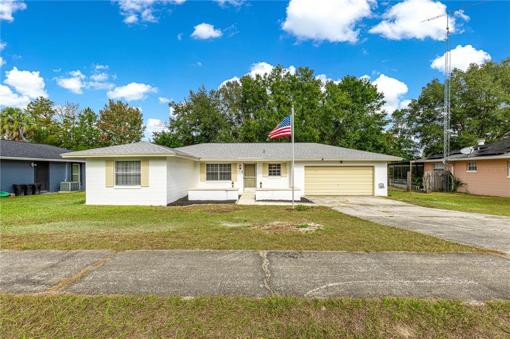 201 MARION OAKS LANE