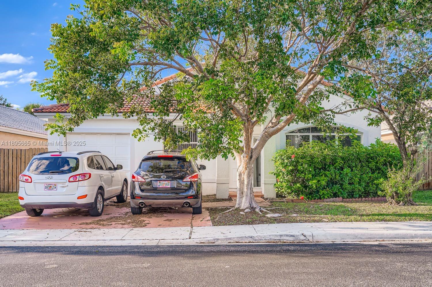 10397 SW 16th St, Pembroke Pines FL 33025
