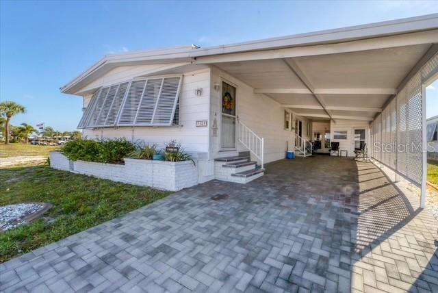 12 HACIENDA DRIVE
