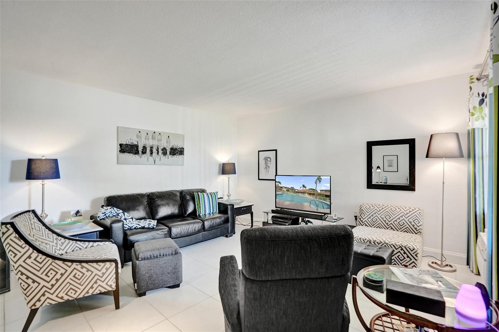 17001 NE 13th Avenue # 104, Miami FL 33162