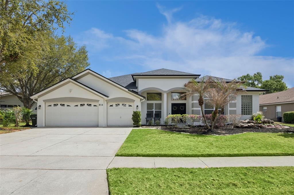 814 GROVESMERE LOOP