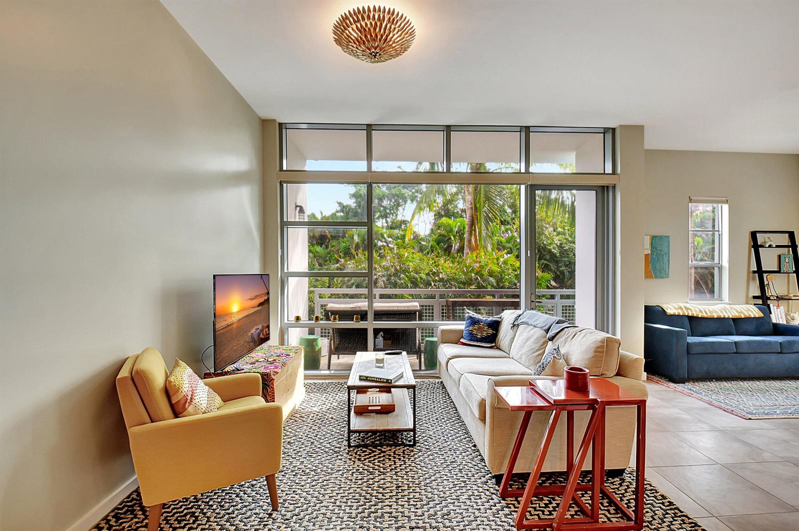 365 SE 6th Avenue # 204, Delray Beach FL 33483