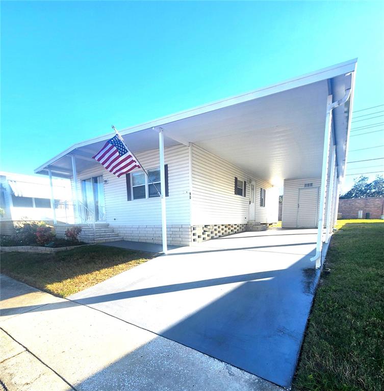 90 RED OAK DRIVE