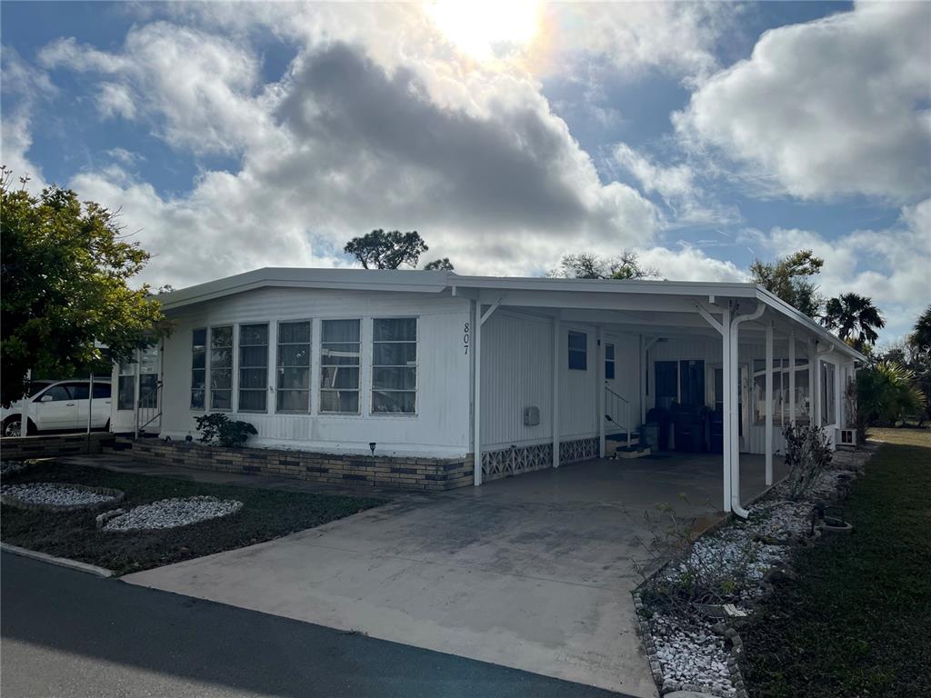 807 JOLANDA CIRCLE