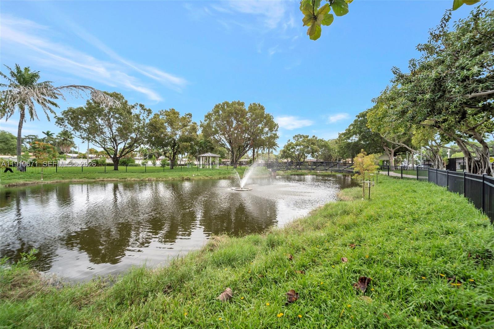 741 SW 2nd Ct, Hallandale Beach FL 33009