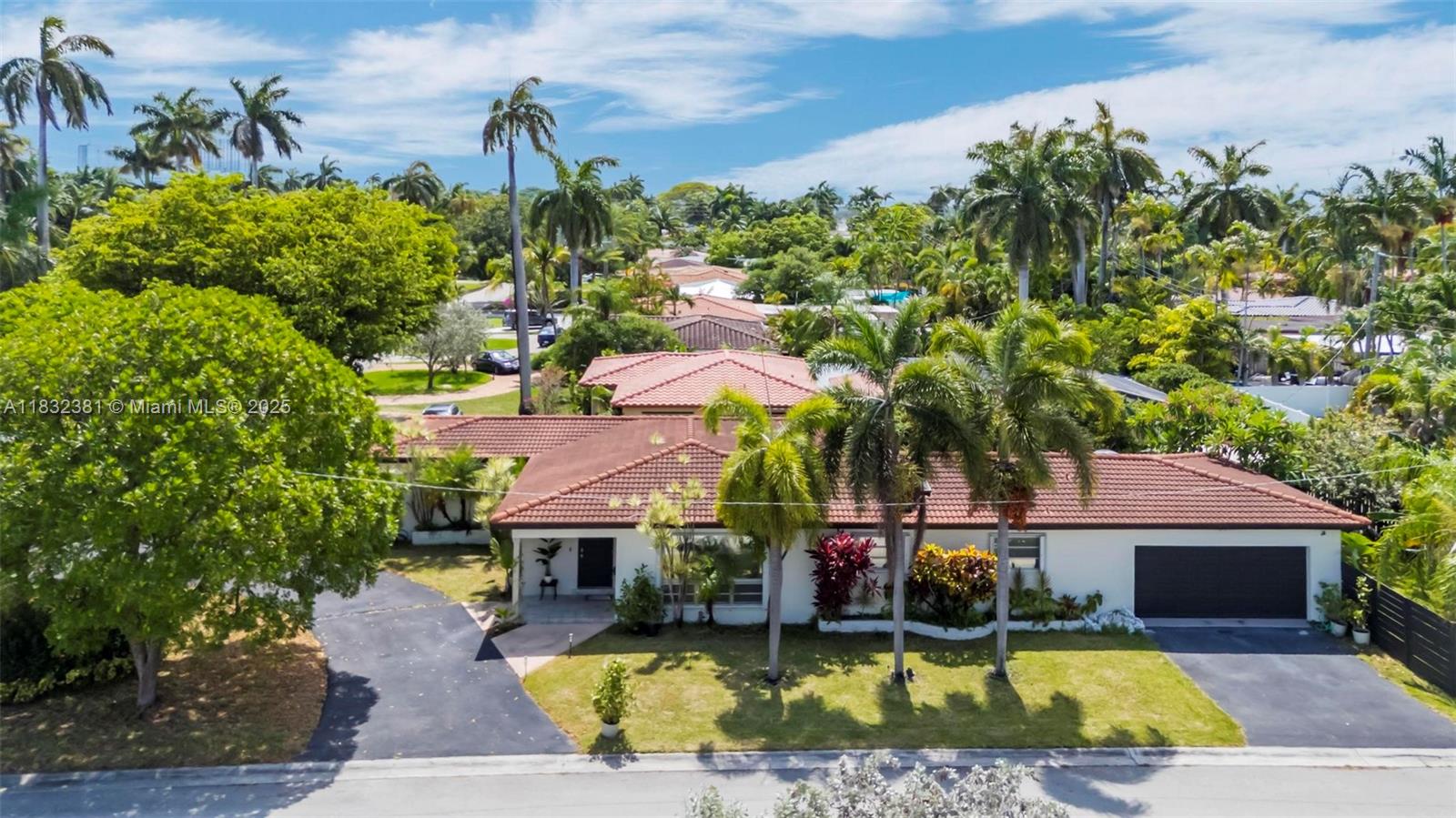 1201 Buchanan St, Hollywood FL 33019