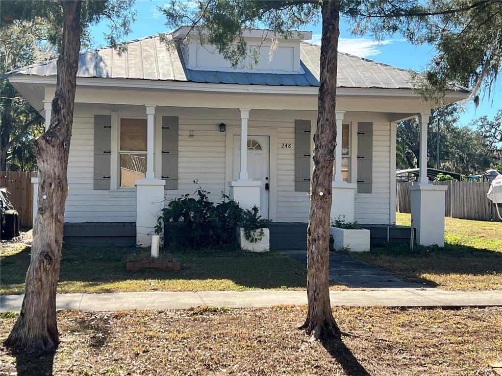 248 E MAGNOLIA STREET