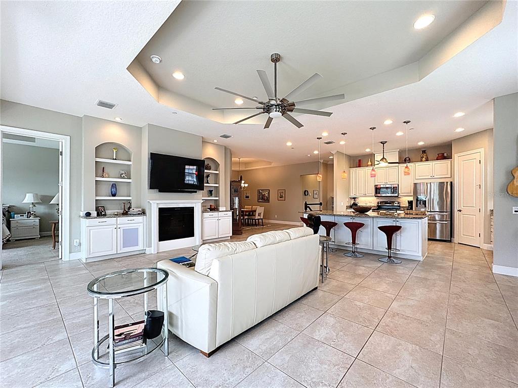 13514 MESSINA LOOP UNIT 102, BRADENTON, FL — photo 4 of 30